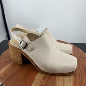 Intentionally Blank Honcho Slingback Mules cream square toe and block heel sz 6